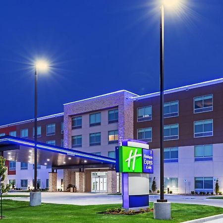 Holiday Inn Express & Suites - Parsons, An Ihg Hotel Eksteriør billede