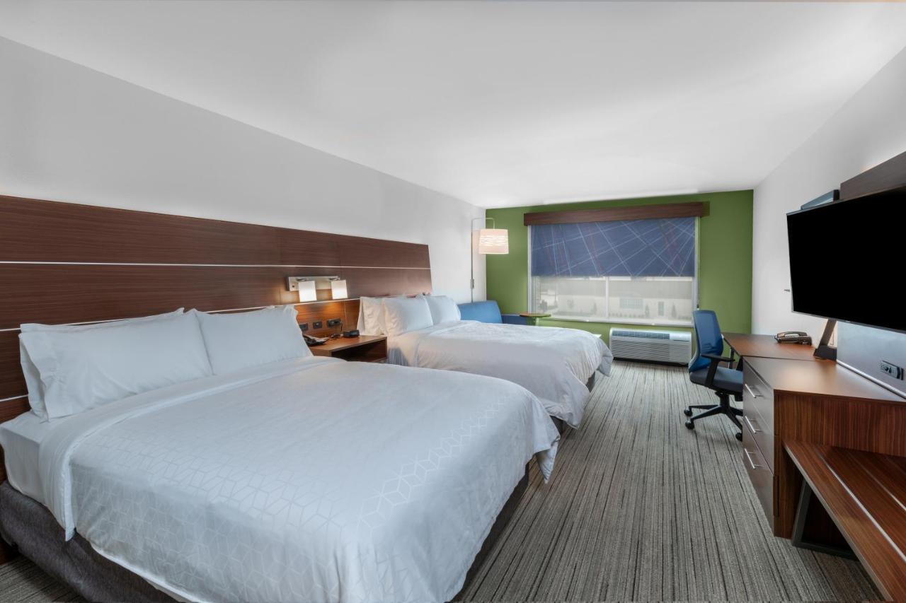 Holiday Inn Express & Suites - Parsons, An Ihg Hotel Eksteriør billede
