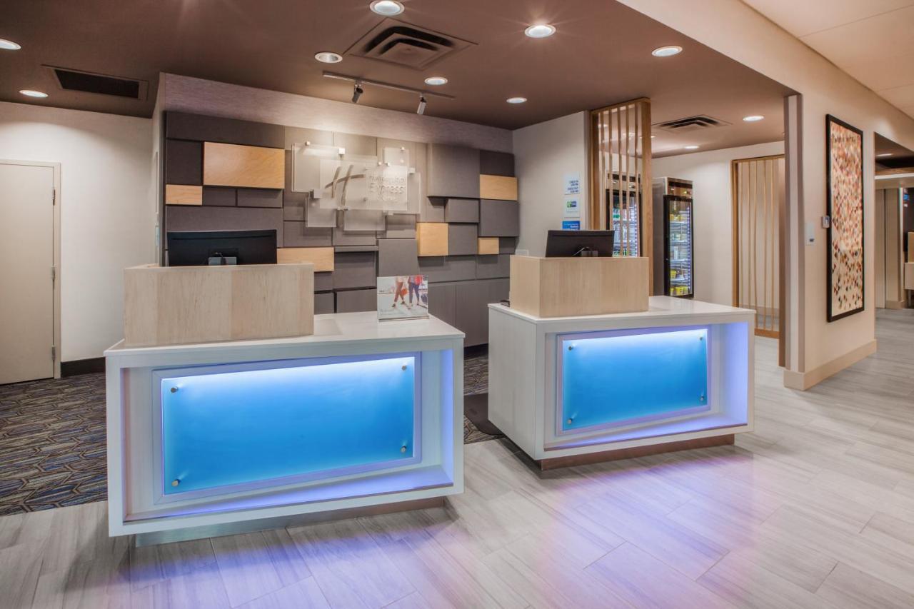 Holiday Inn Express & Suites - Parsons By Ihg Eksteriør billede